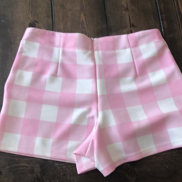 shorts - Picture 2 of 3